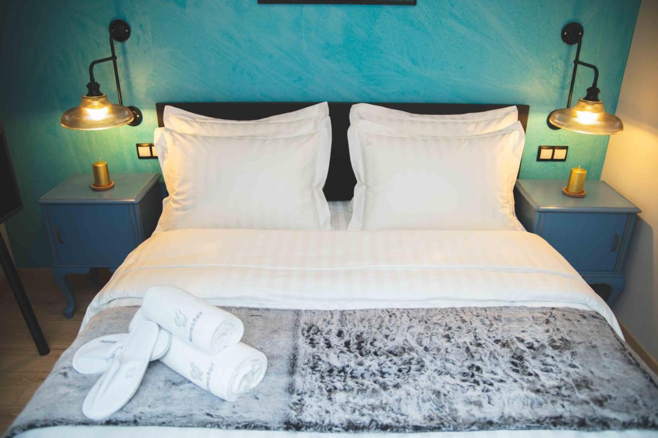 Rooster Suites Athènes Extérieur photo