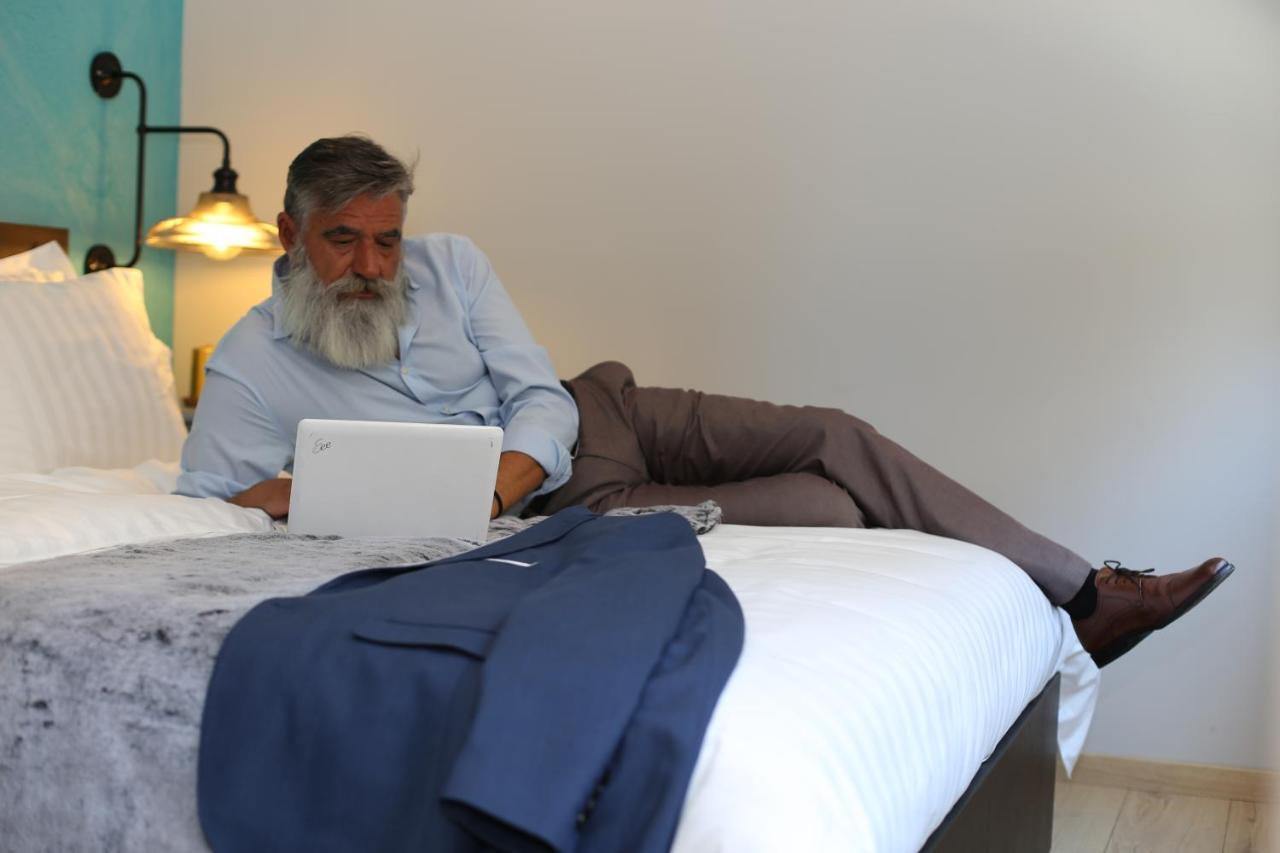 Rooster Suites Athènes Extérieur photo