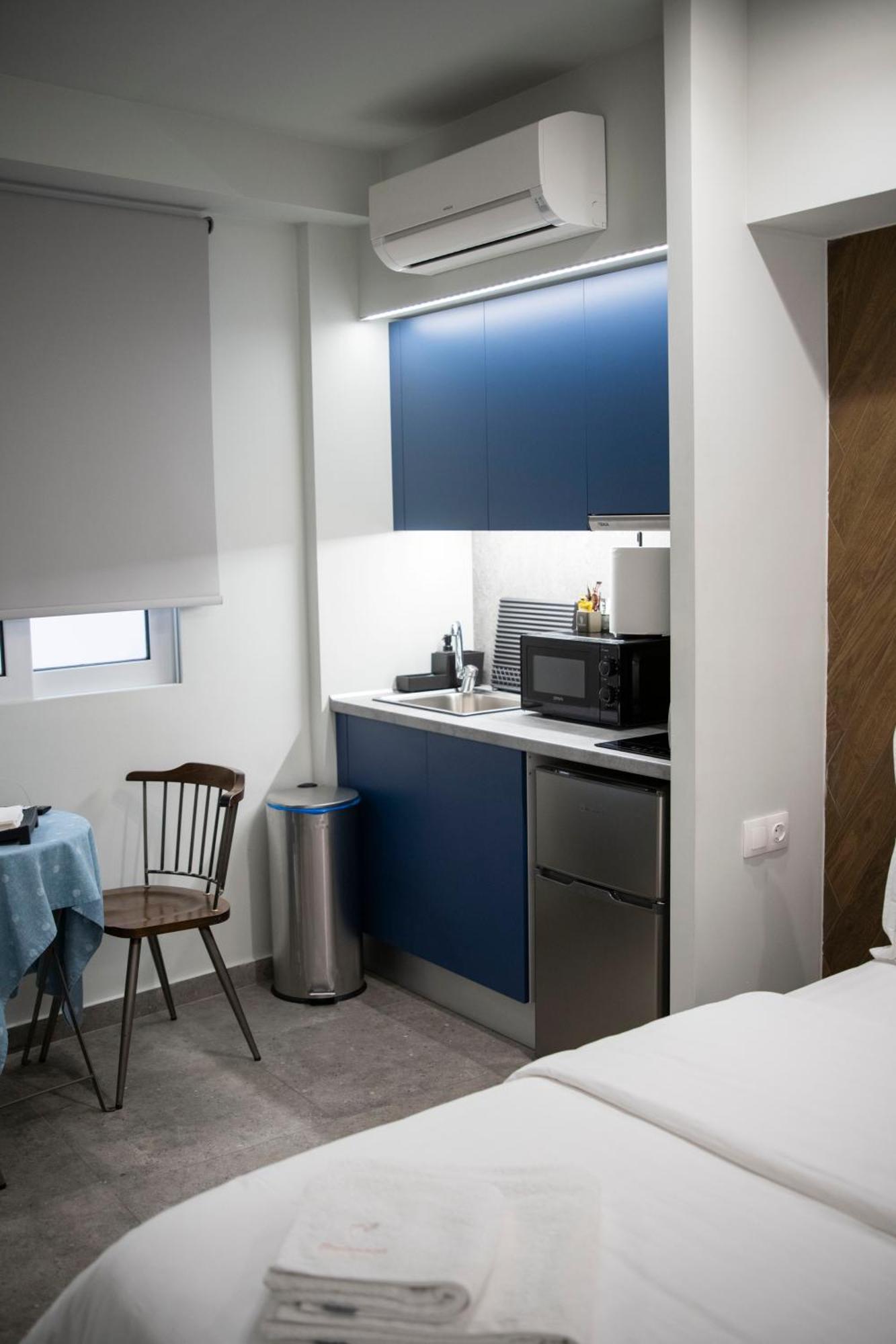 Rooster Suites Athènes Extérieur photo